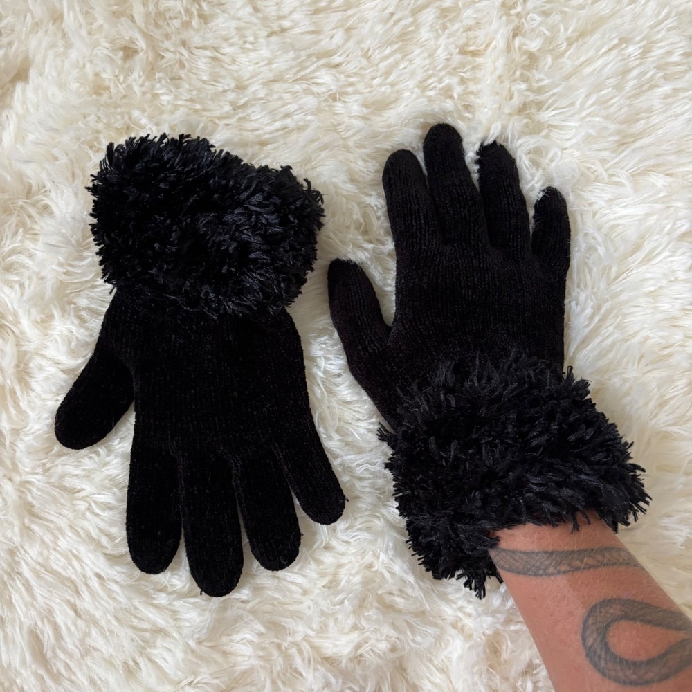 Black Knit Gloves with Faux Fur Trim Cold Weather Winter Accessory Womens XS
